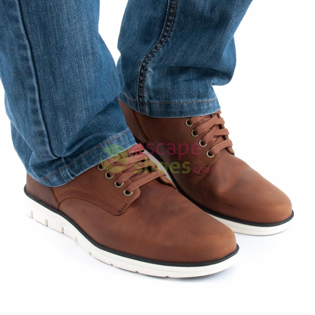 timberland brown bradstreet chukka boots