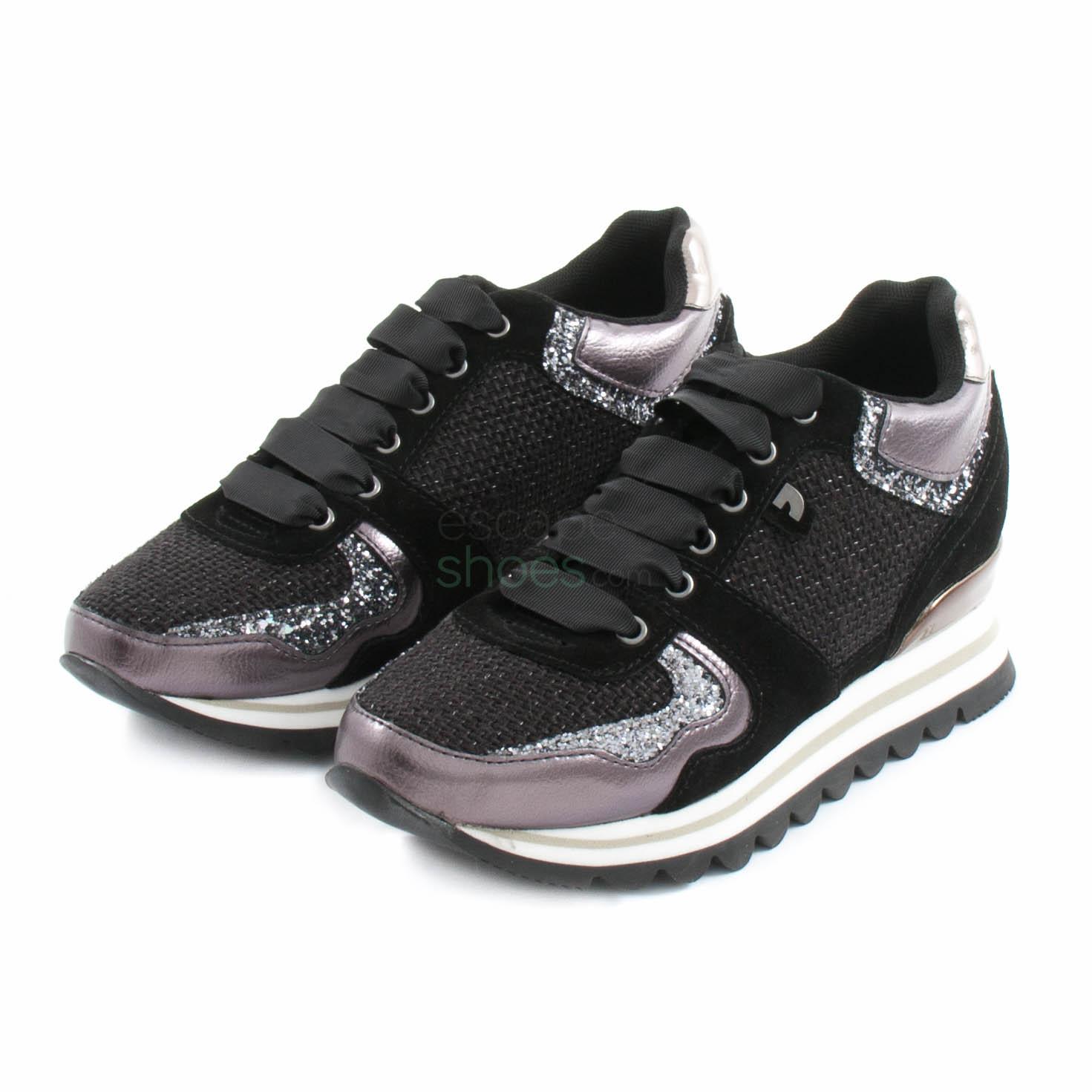 Sneakers Black 43400