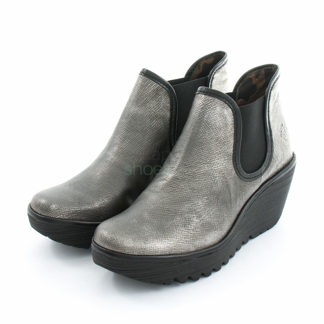 fly silver boots
